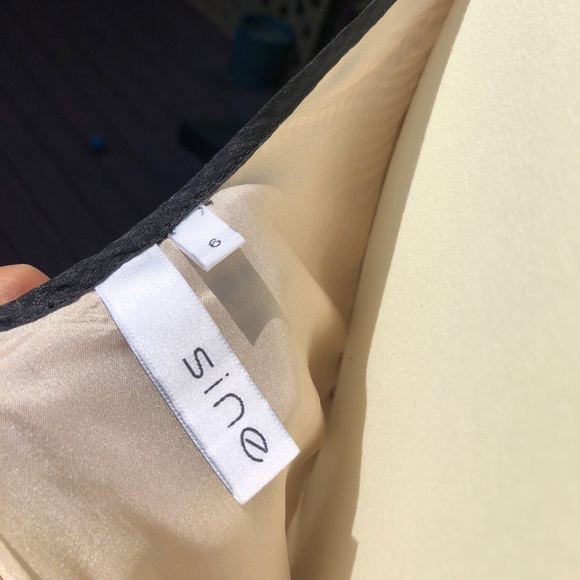 NWT Sine Silk Ruffle Cocktail Dress Sz 6 - Picture 5 of 5